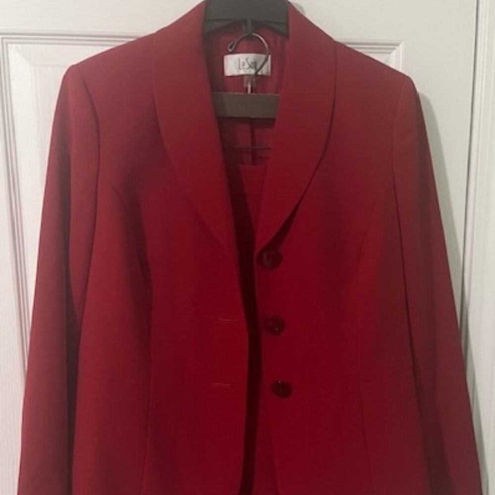 Le Suit Red Suit